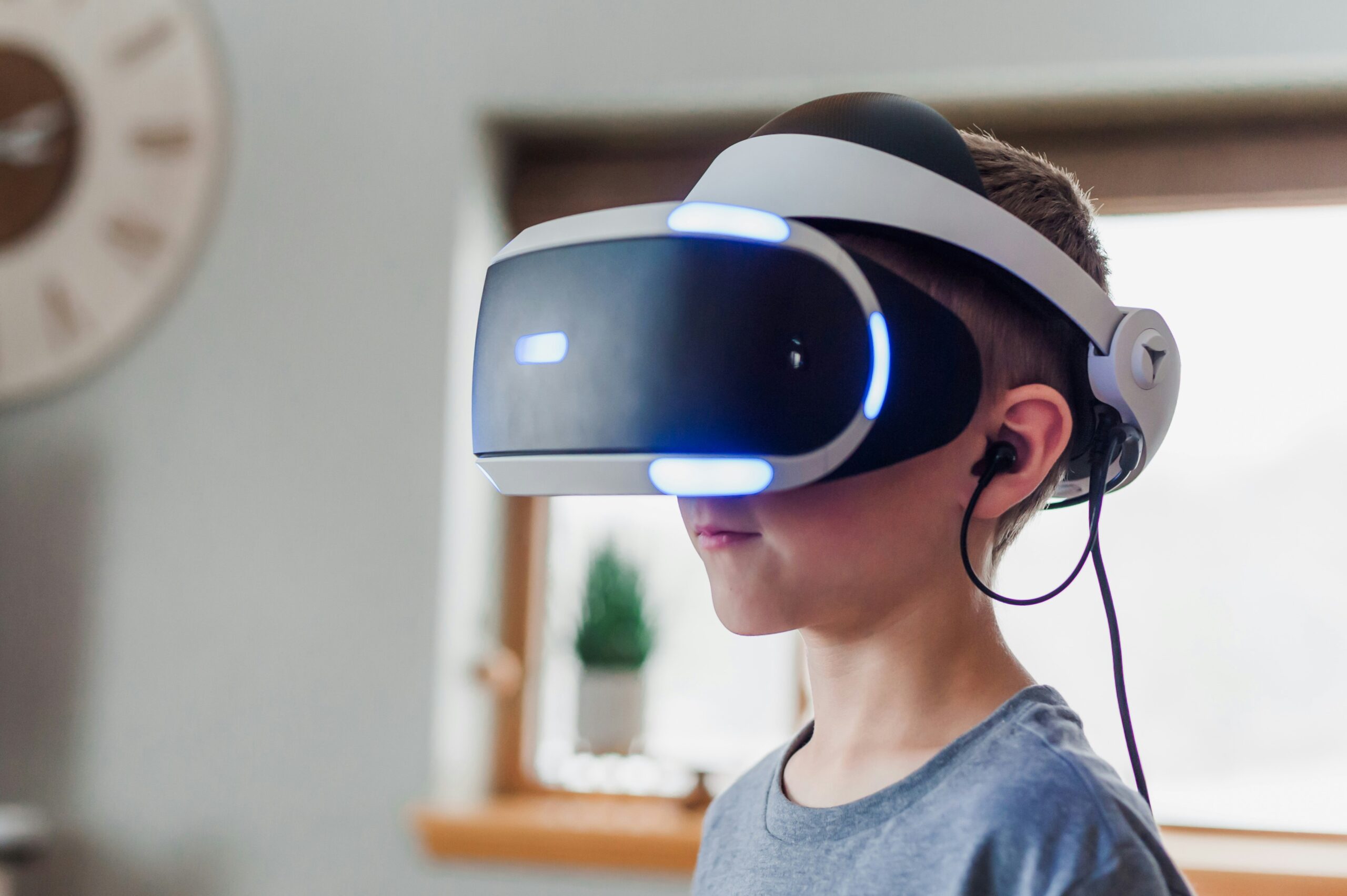 dziecko w goglach VR